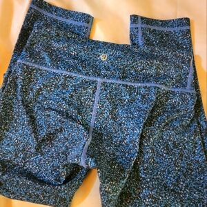 Lululemon Cropped Leggings size 6